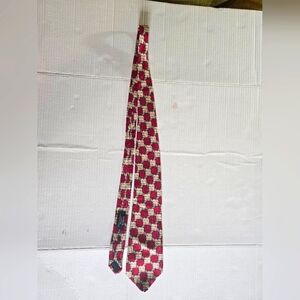 Countess Mara Vintage Silk Made In America Red and Cream Patterned Tie